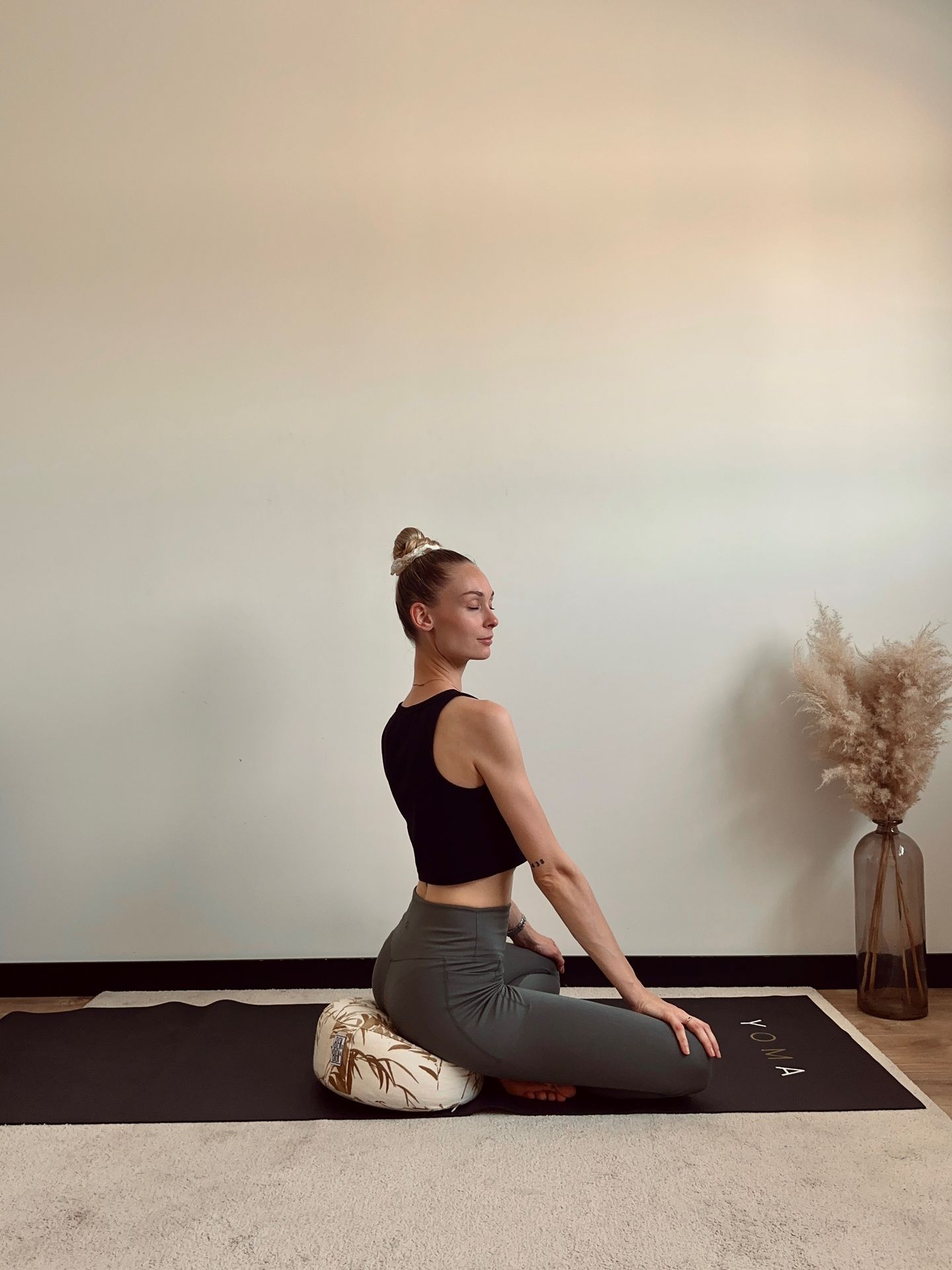 Portrait d’un professeur de yoga du studio L’écrin améthyste à Rennes